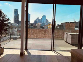 3 Bed 2 Bath Penthouse Hoxton Square with Terrace
